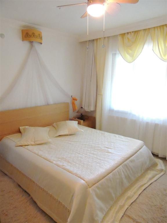 Cunda Beyaz Balina Hotel Ayvalı Zimmer foto
