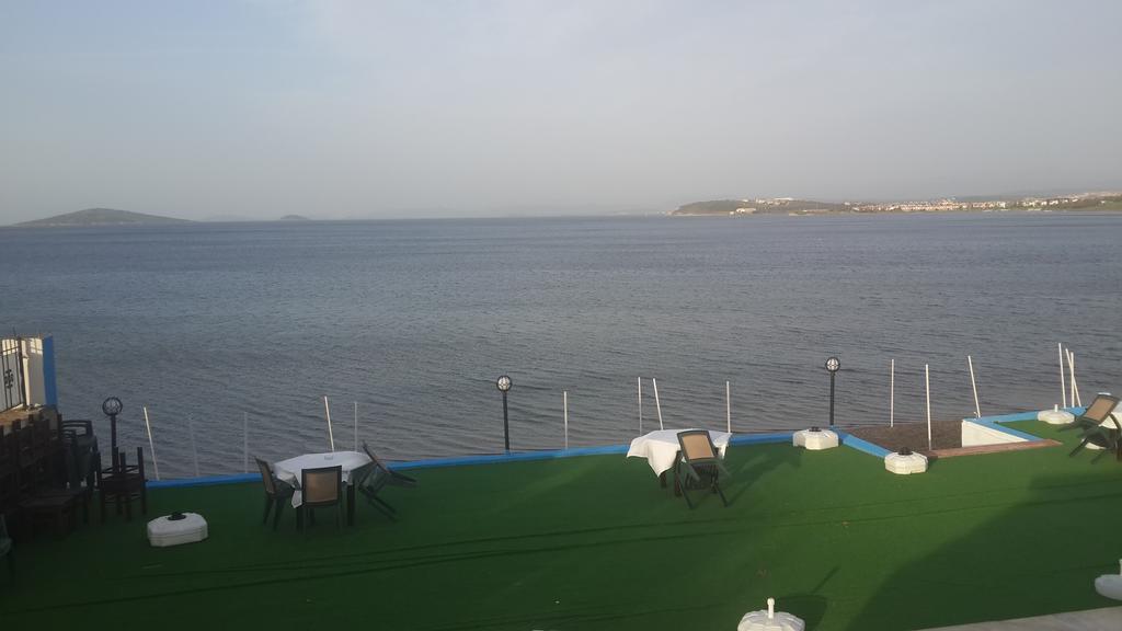 Cunda Beyaz Balina Hotel Ayvalı Zimmer foto
