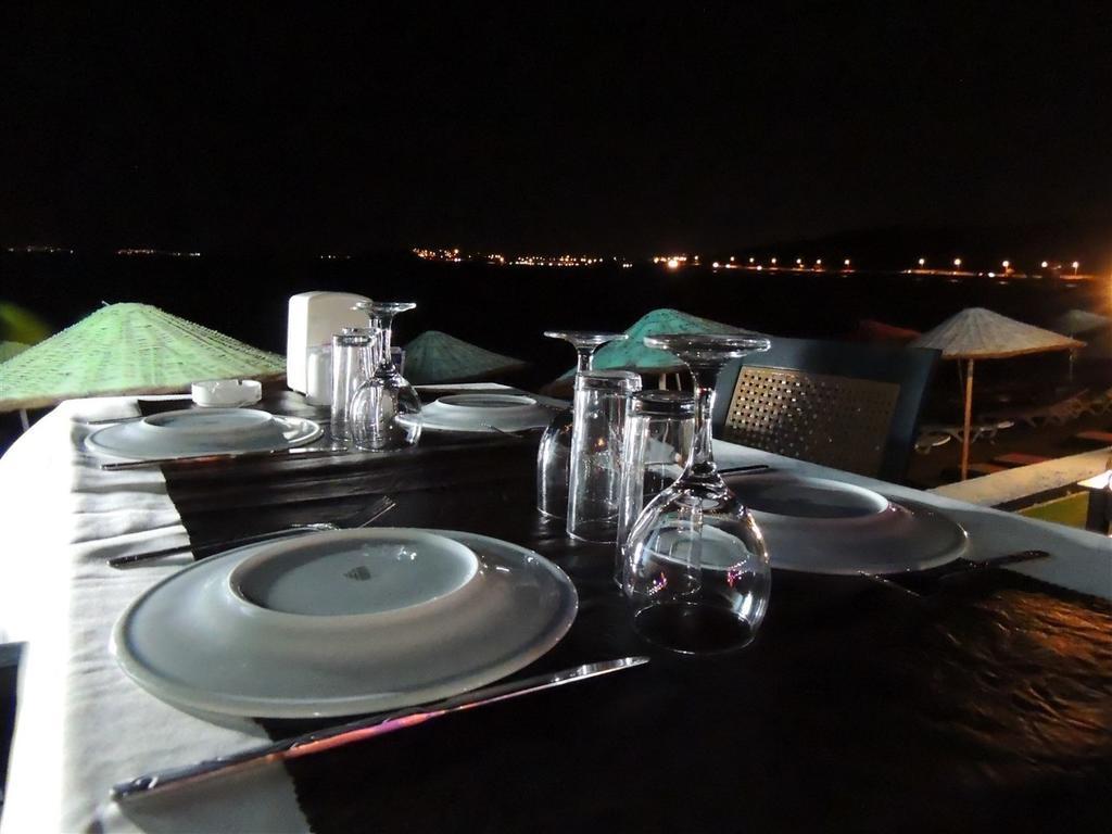 Cunda Beyaz Balina Hotel Ayvalı Exterior foto