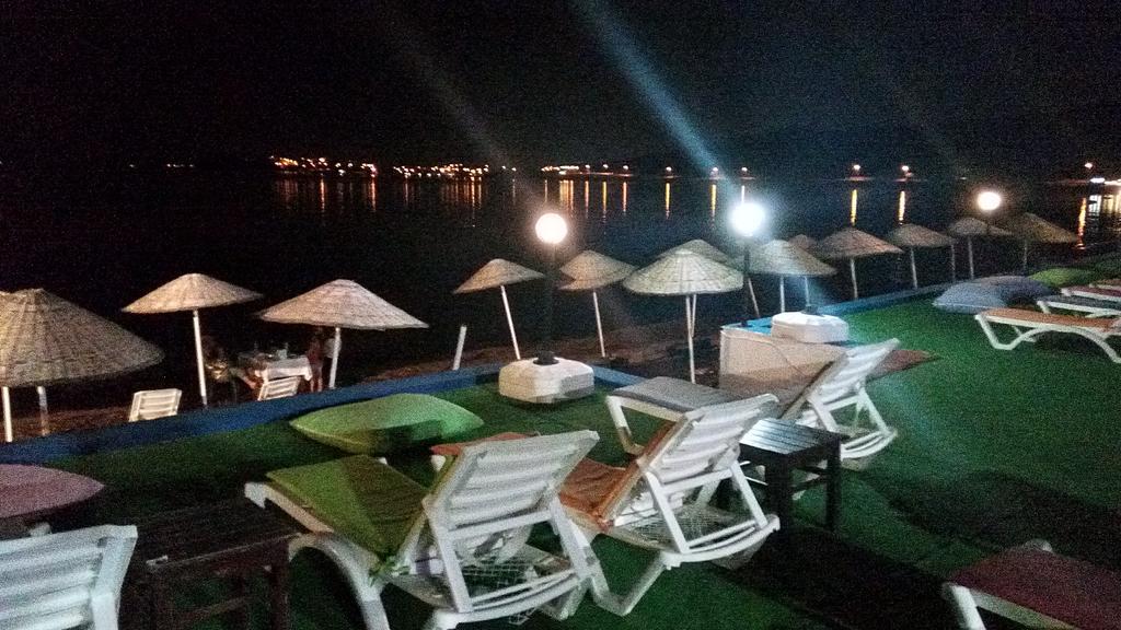 Cunda Beyaz Balina Hotel Ayvalı Exterior foto